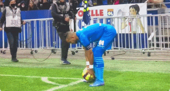 NBA：太阳击败篮网 杜兰特贡献全场最高分