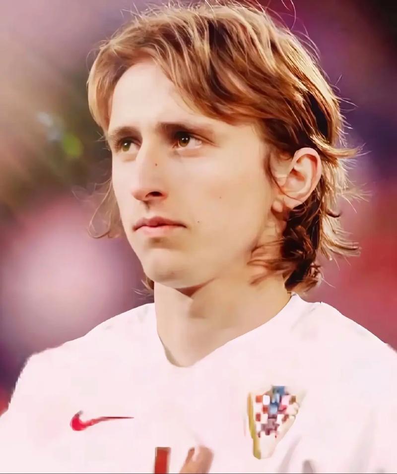 巴媒：内马尔已向教练与队友致歉，承认自己行为过激