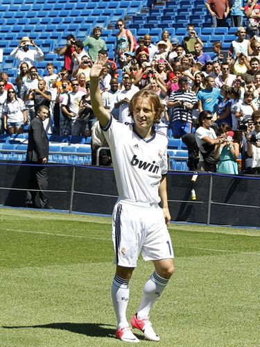 TikTok游戏奶奶逝世引发致敬